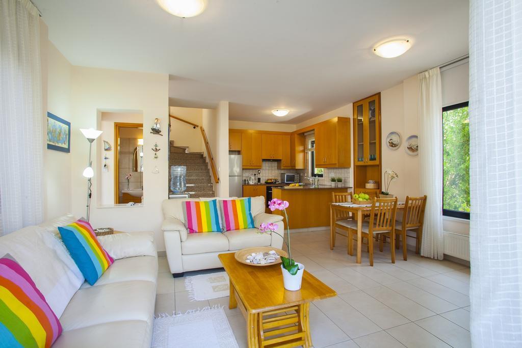Villa Enalos 37 Oroklini Zewnętrze zdjęcie